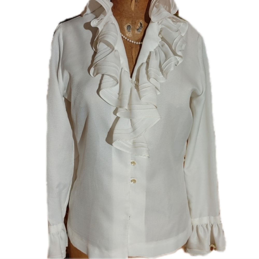 Puffy shirt from Seinfeld???